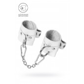 Белые мягкие кожаные наручники с люверсами - Pecado - купить с доставкой в Брянске