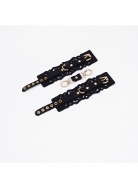 Черные кожаные наручники с узорами и золотистой фурнитурой - Crazy Handmade - купить с доставкой в Брянске