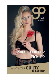 Пластиковая метелочка с красными пёрышками Small Feather Tickler - 32 см. - Blush Novelties - купить с доставкой в Брянске