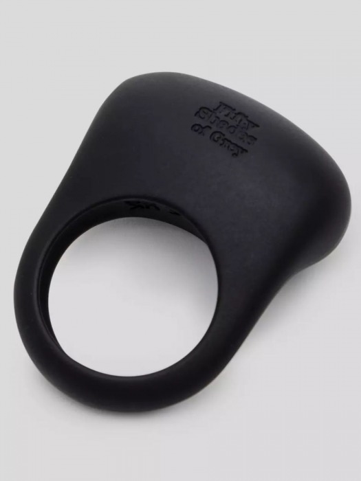 Черное эрекционное виброкольцо Sensation Rechargeable Vibrating Love Ring - Fifty Shades of Grey - в Брянске купить с доставкой