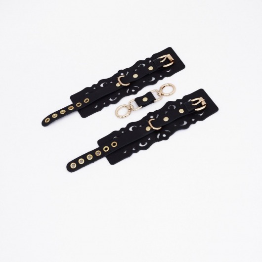 Черные кожаные наручники с узорами и золотистой фурнитурой - Crazy Handmade - купить с доставкой в Брянске